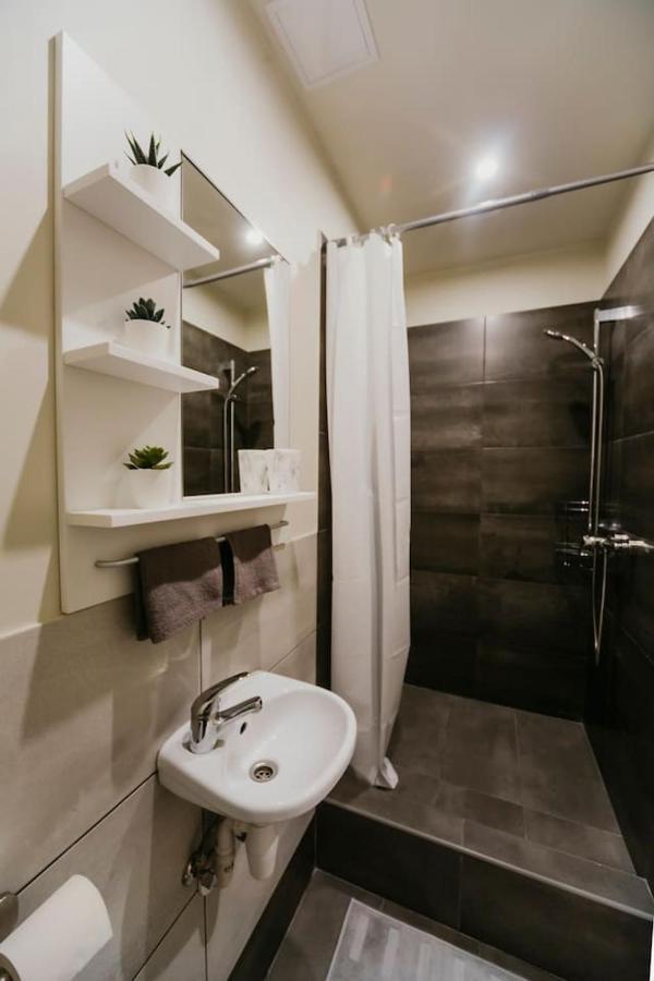 Smallest Apartment In The Center Of Рига Екстериор снимка